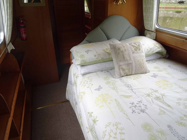 In the rear cabin there is a fixed double bed